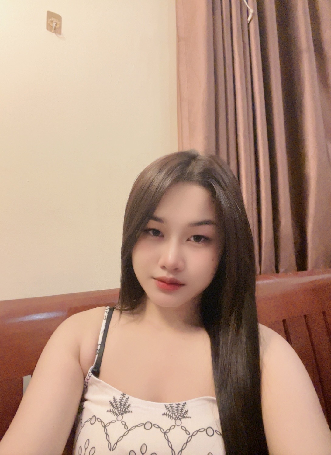 Khom kunThea gallery photo 2