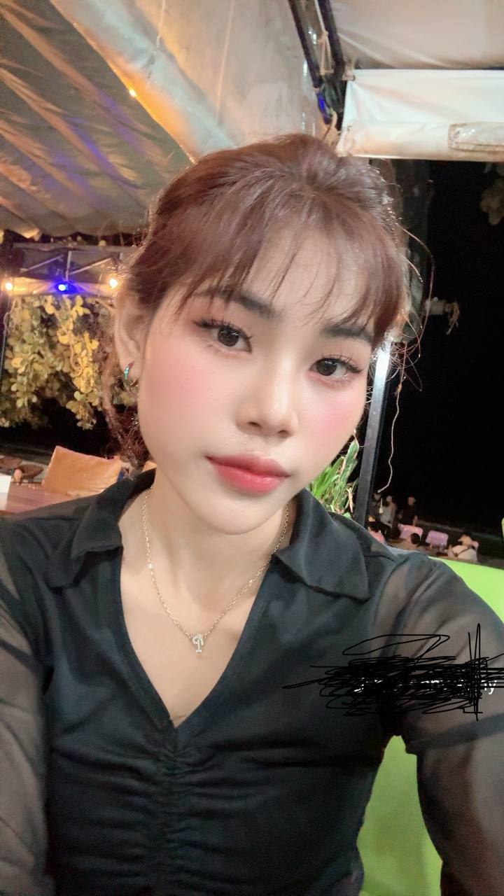 Anny gallery photo 3